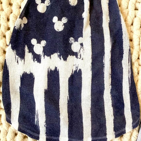 Disney Muscle Tee Flag Mickey Design - Picture 7 of 9